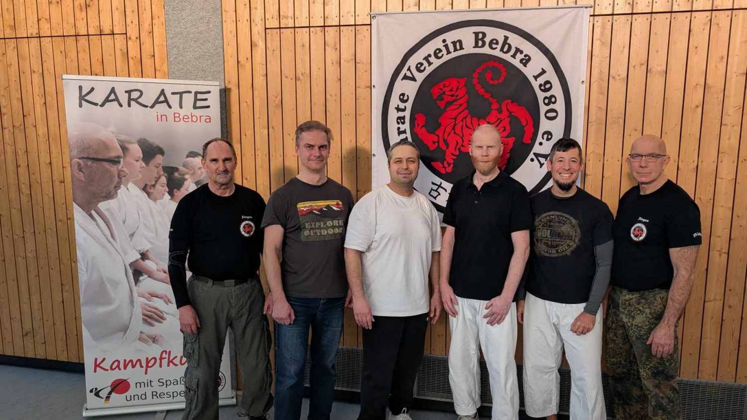 Bild der Kasseler Karateka mit den Trainern aus Bebra 